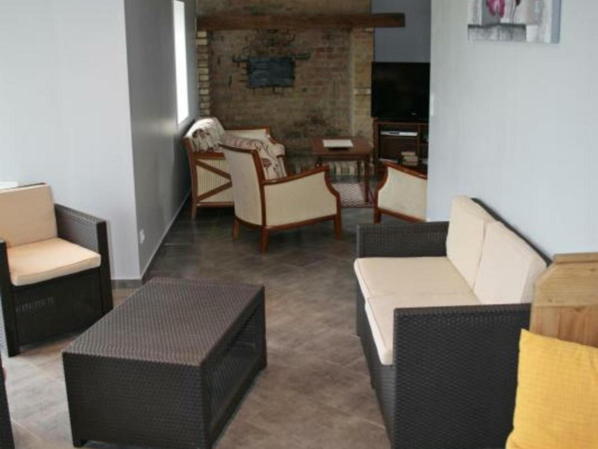 Holiday home Gite Esquelbecq, 5 Pieces, 9 Personnes - Fr-1-510-48