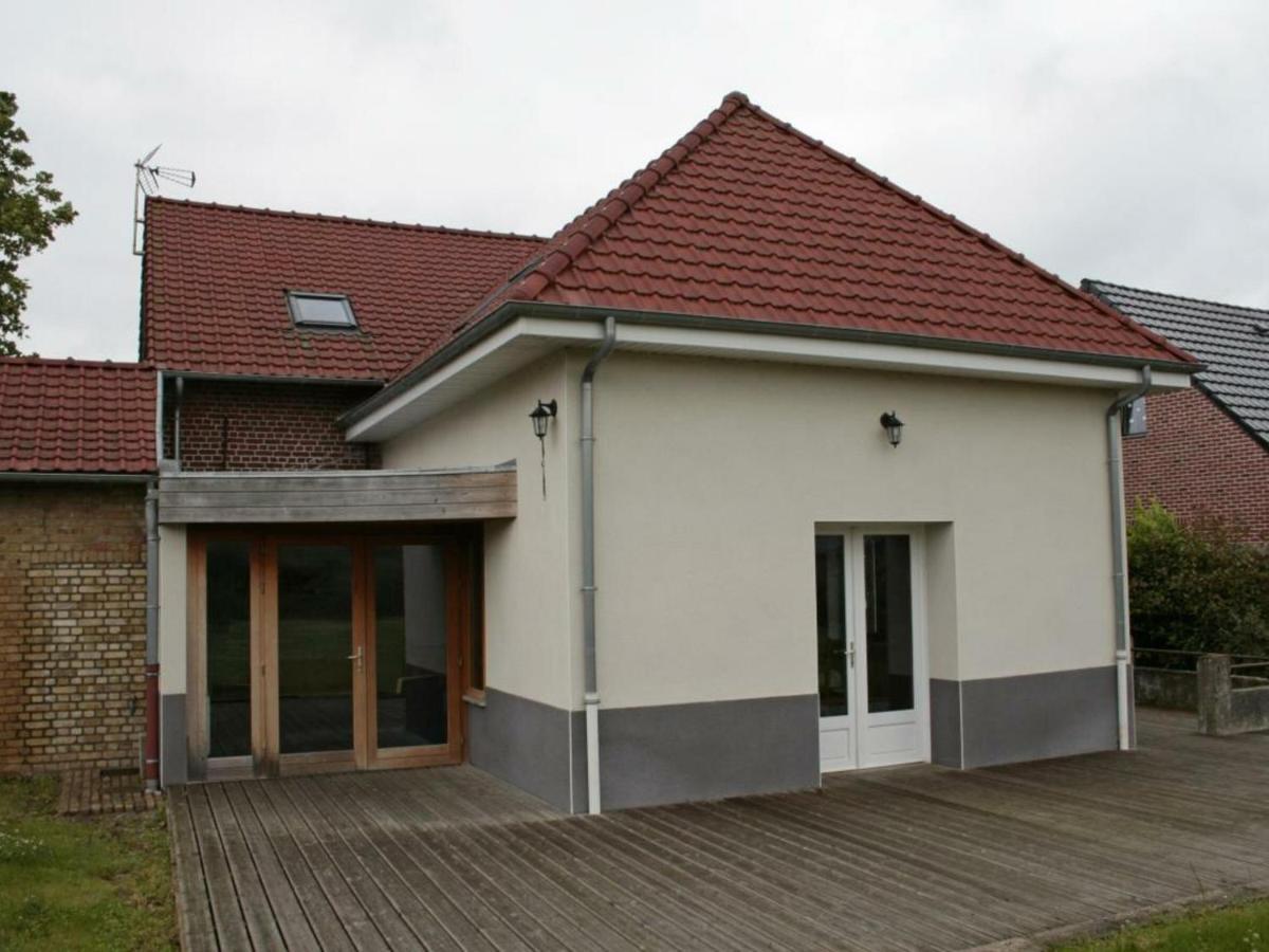Holiday home Gite Esquelbecq, 5 Pieces, 9 Personnes - Fr-1-510-48